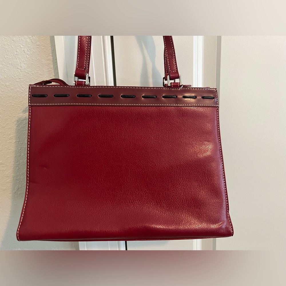 Kate Spade Red Shoulder Bag with Textured Finish - Picture 10 of 11